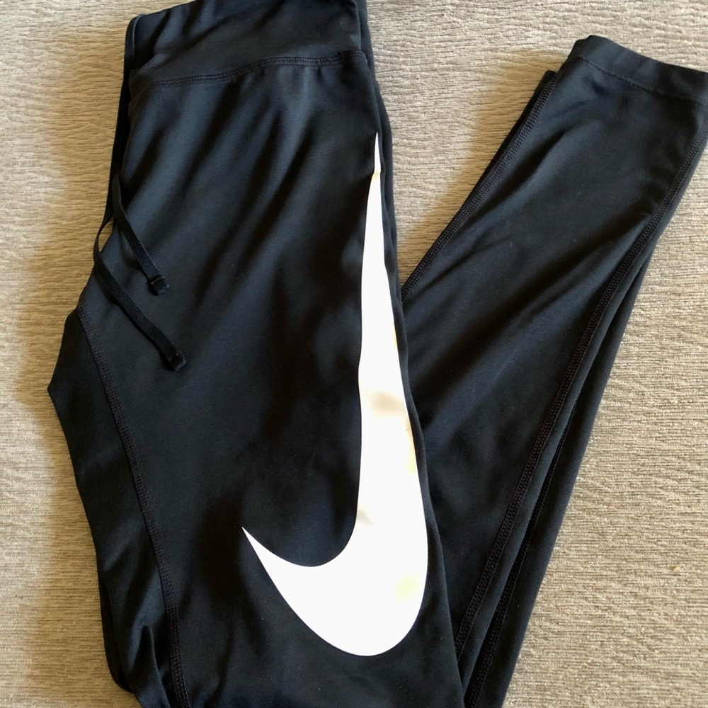 Nike Pro Women’s Tights